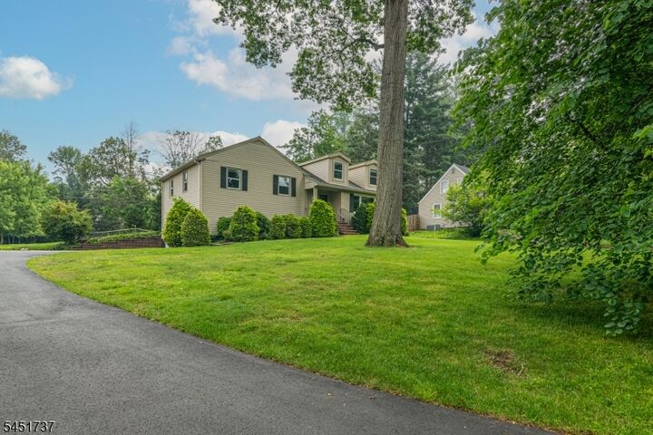 Property Photo: 17 Turtle Rd NJ 07960
