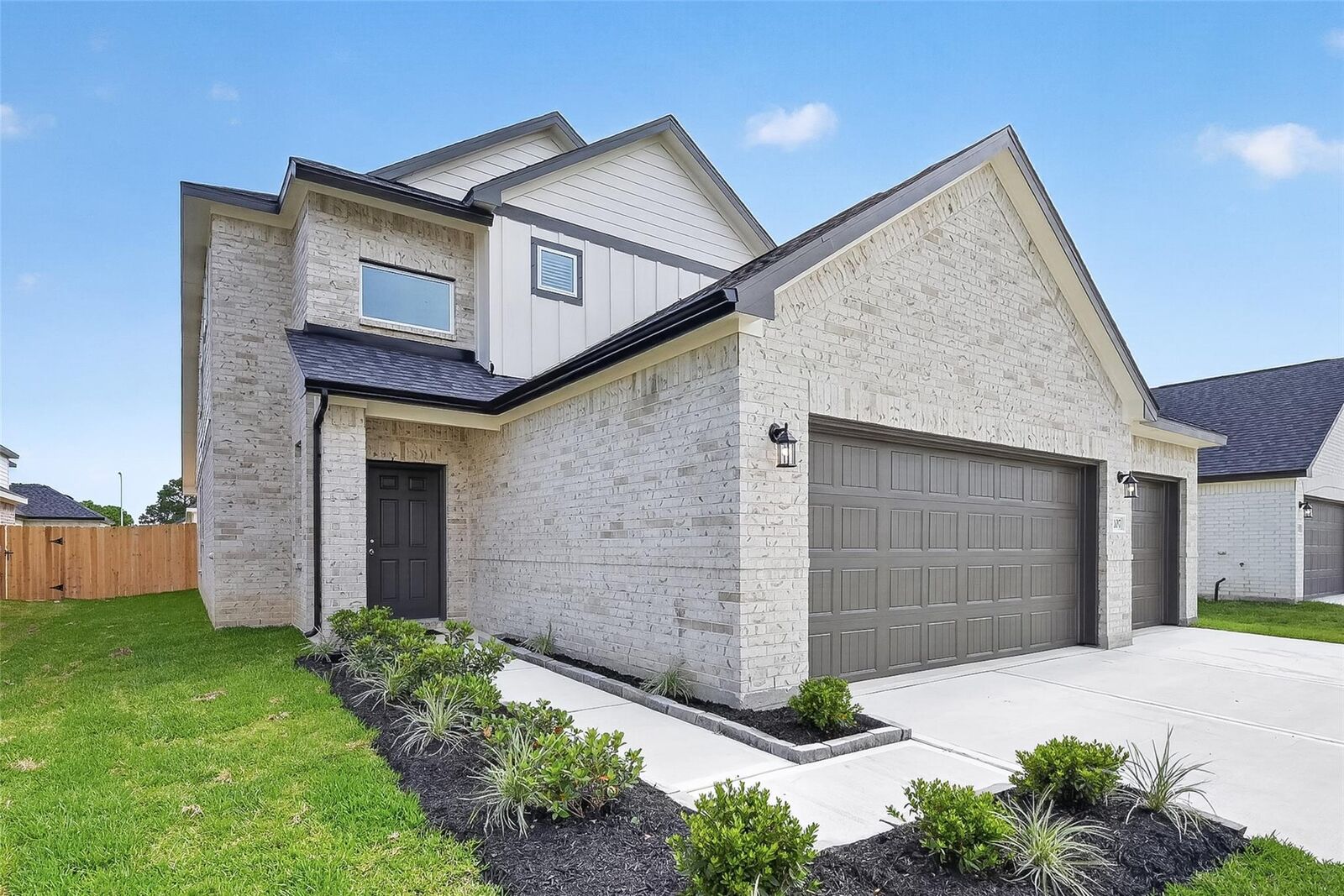 Property Photo:  2107 Spring Hollow Drive  TX 77521 