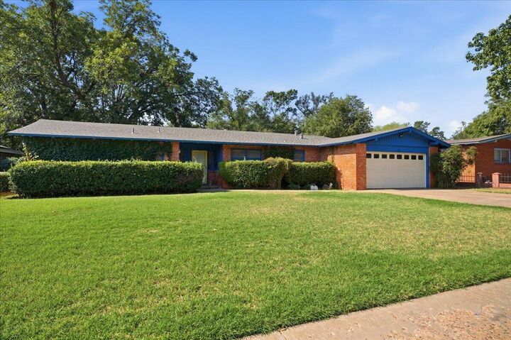 Property Photo:  2709 54th Street  TX 79413 