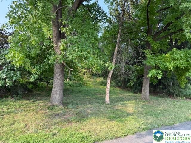 Property Photo:  5829 Hill Drive  PA 18104 