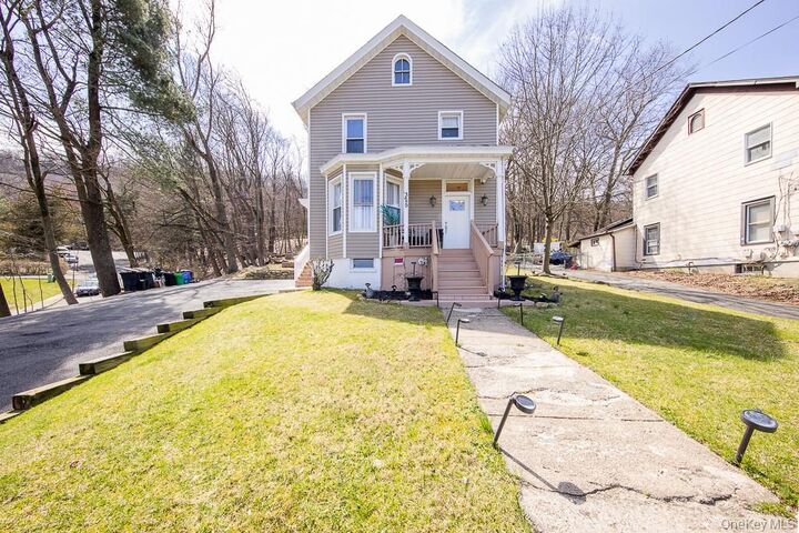 Property Photo:  325 Westside Avenue  NY 10927 