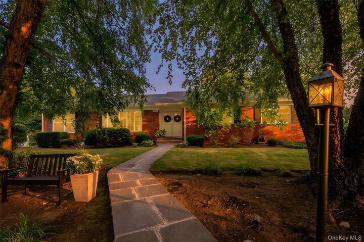 Property Photo:  150 Jeffrey Lane  NY 12443 