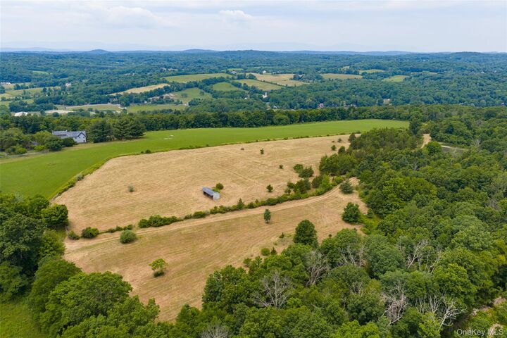 Property Photo:  88 Top Of The Hill Lane  NY 12581 