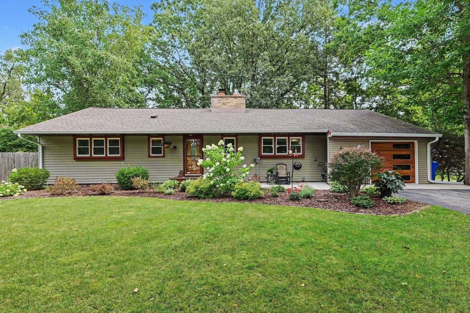 Property Photo: 608 Hillcrest MI 48640