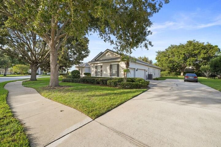 Property Photo: 2019 Capri Lane FL 32757
