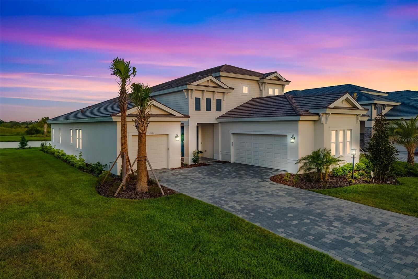 Property Photo:  17128 Ranchside Place  FL 34211 