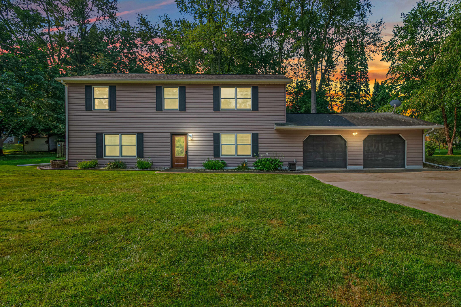 Property Photo: 16 Goodrich Avenue MI 49242