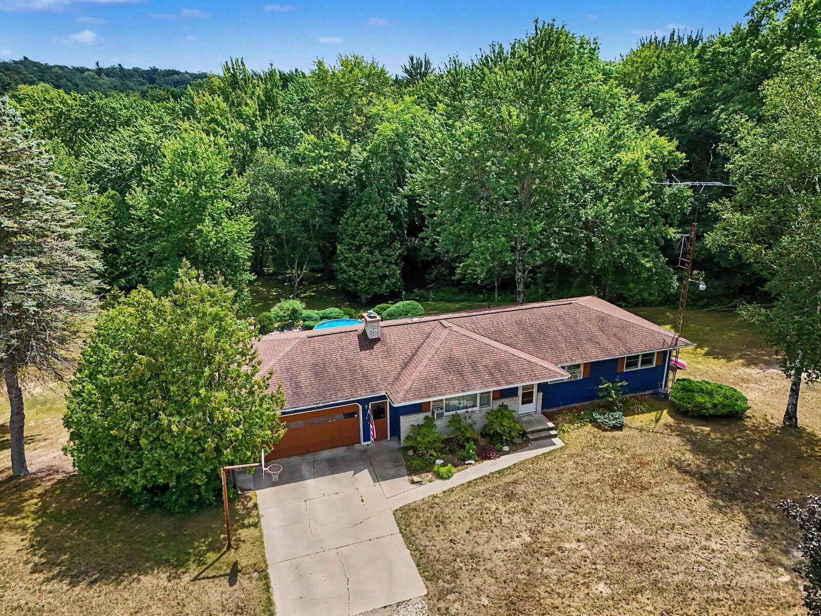 Property Photo: 351 E Fruitvale Road MI 49437