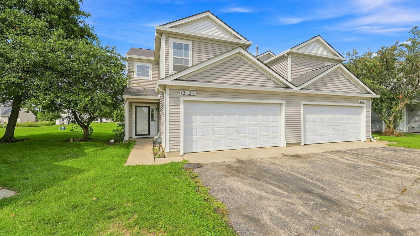 Property Photo:  1312 Jenna Drive A  IL 60177 