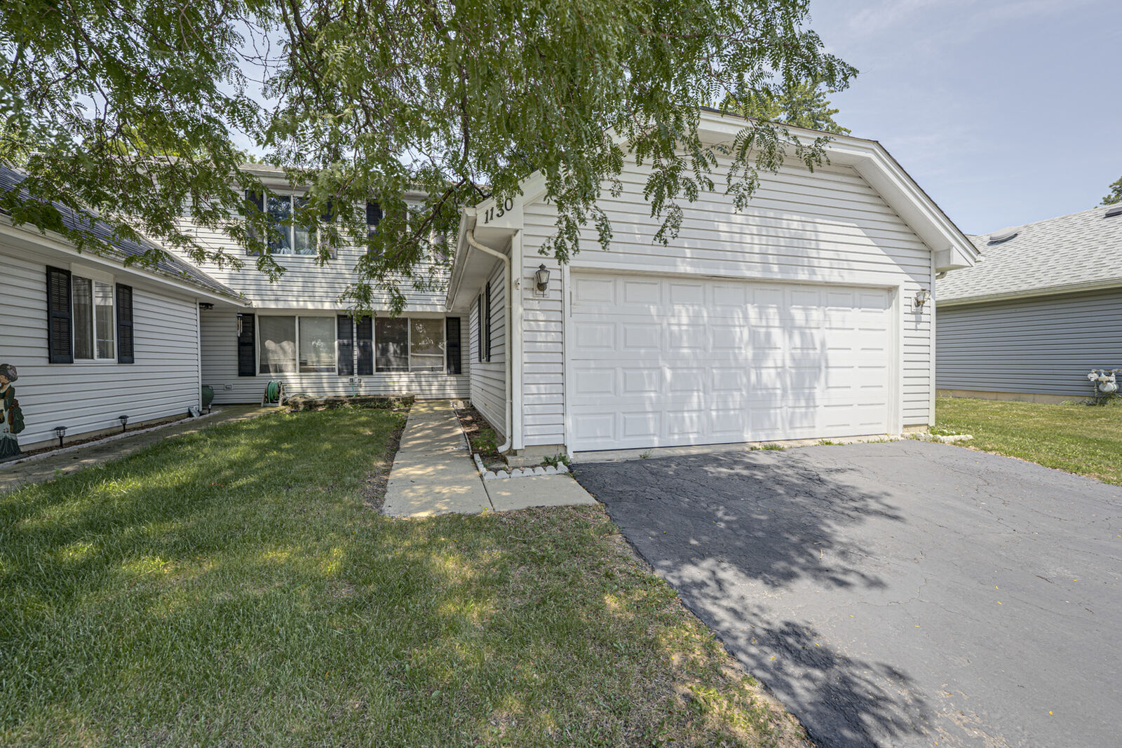 Property Photo:  1130 Brockton Court 1130  IL 60504 
