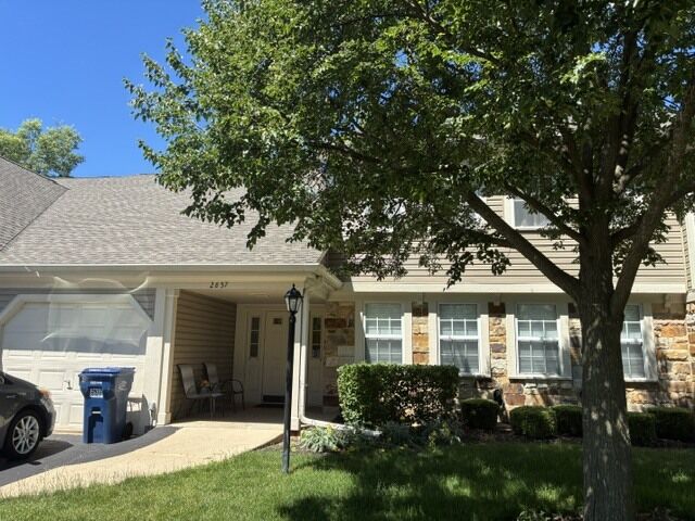 Property Photo:  2857 Meadow Lane A  IL 60193 