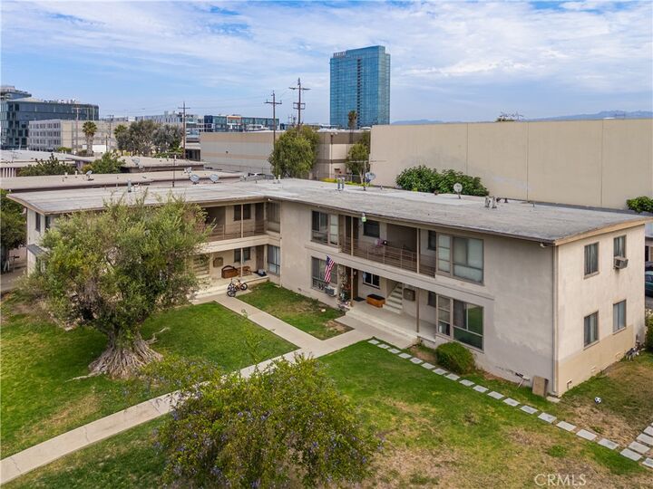 Property Photo:  5713 Corbett  CA 90016 