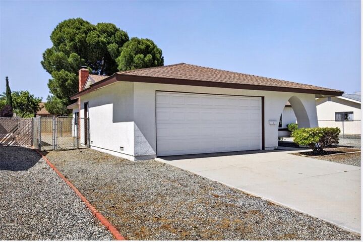 Property Photo: 26170 Lancaster CA 92586