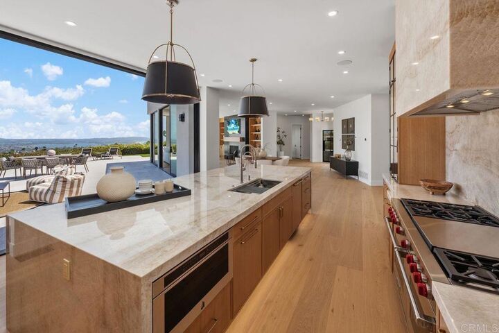 Property Photo: 5875 La Jolla Mesa Drive CA 92037