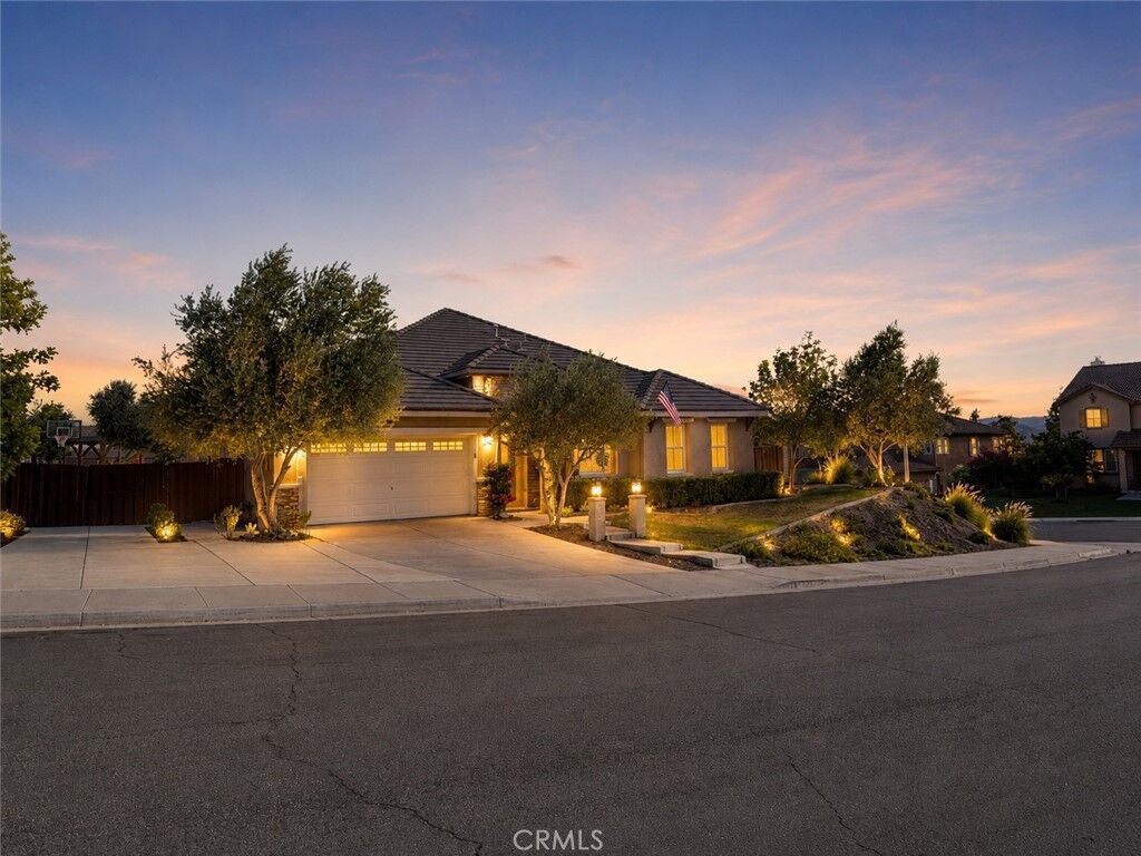 Property Photo:  23649 Bellwood Court  CA 92562 
