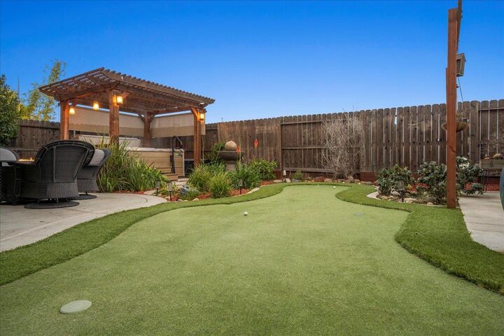 Property Photo: 12791 Evanston Way CA 95742