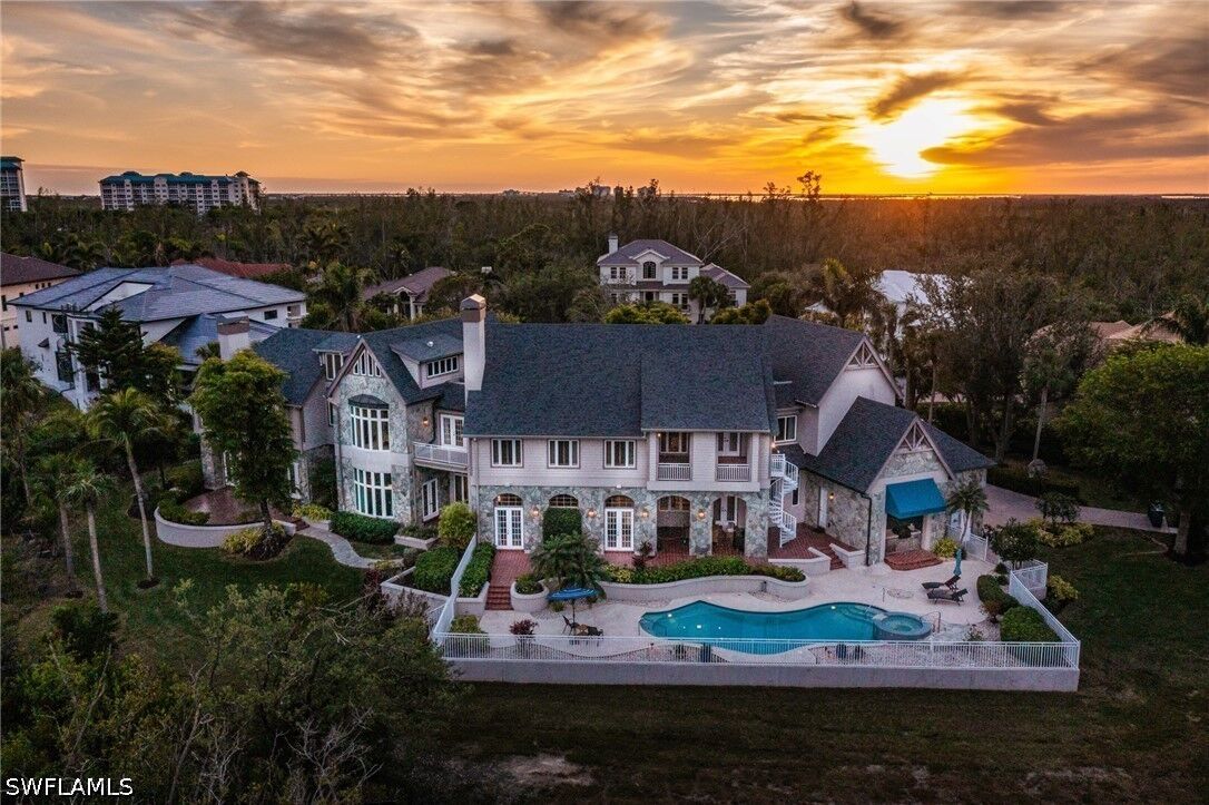 Property Photo: 13960 Blenheim Trail Road FL 33908
