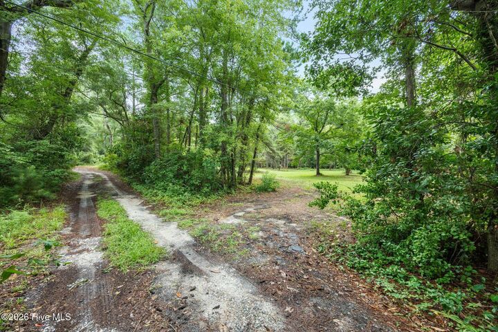 Property Photo: 1305 Burnett Road NC 28409