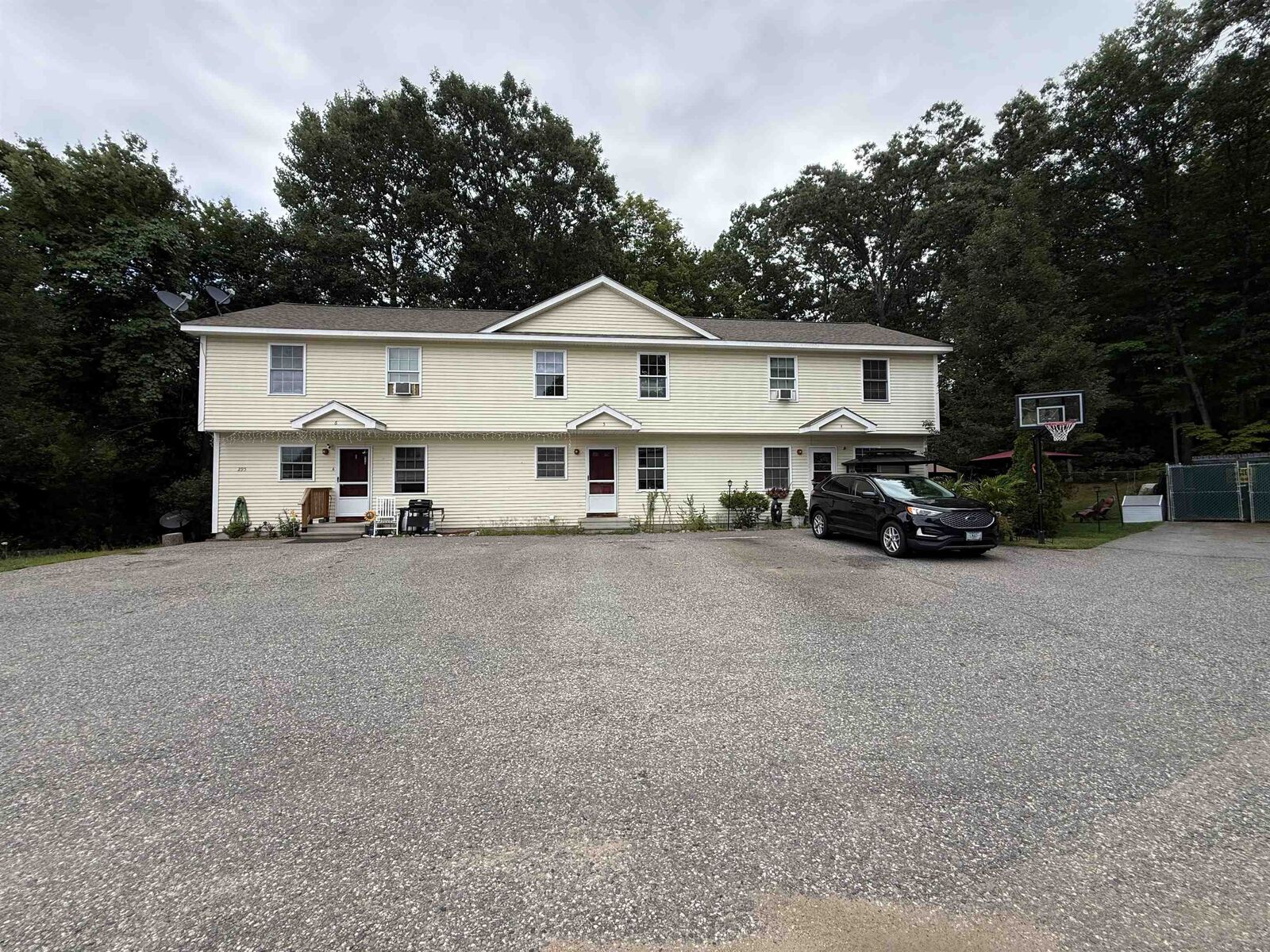 Property Photo:  295 Mechanic Street  NH 03246 