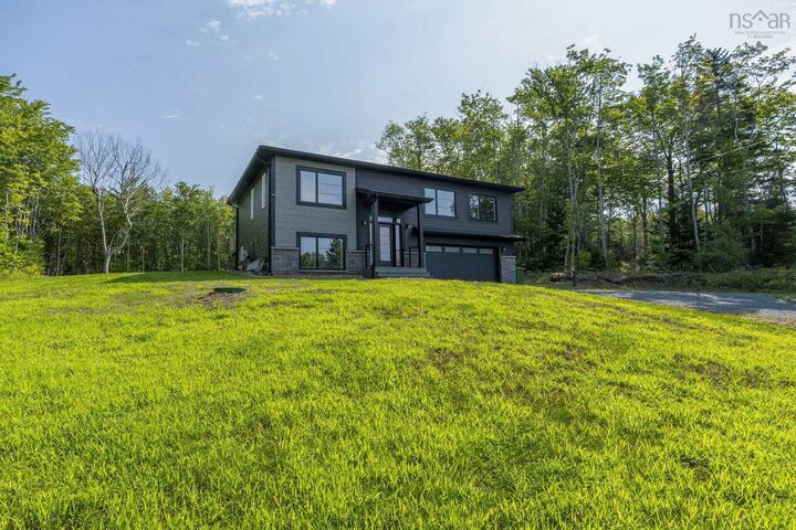 105 Coltsfoot Lane — photo 1