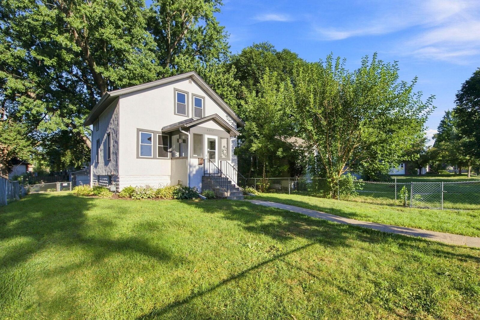 Property Photo:  4512 5th Avenue S  MN 55419 