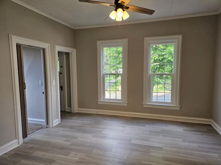 Property Photo:  906 Russell Street  MN 55106 