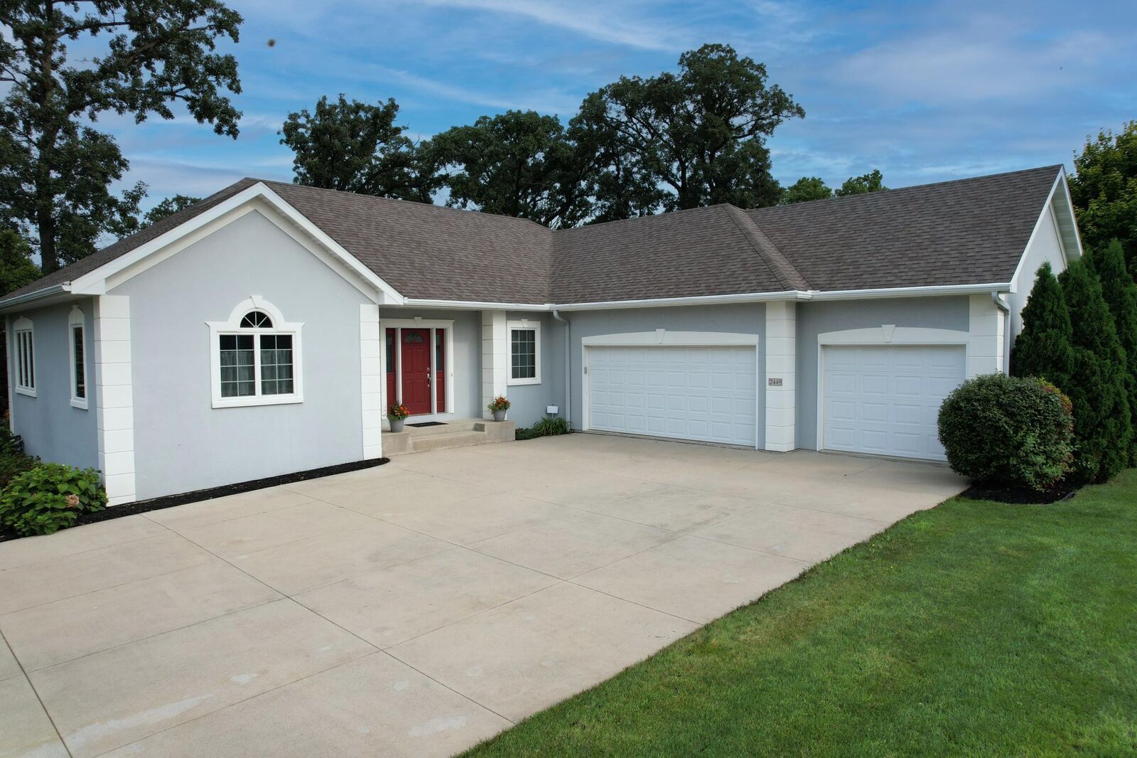 Property Photo:  2449 Sand Trap Lane SE  MN 55904 