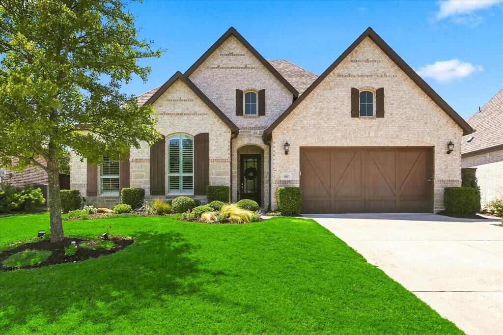 Property Photo:  3905 W Wildridge Boulevard  TX 75068 