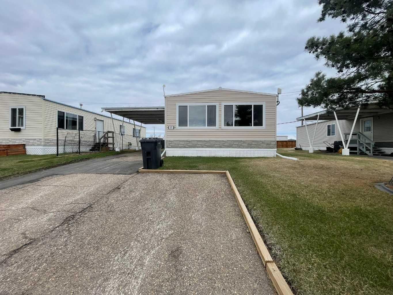 Property Photo:  5308 57 Street 17  AB T9V 2A3 
