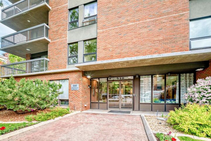 Property Photo: 540 14 Avenue SW 420 AB T2R 0M6