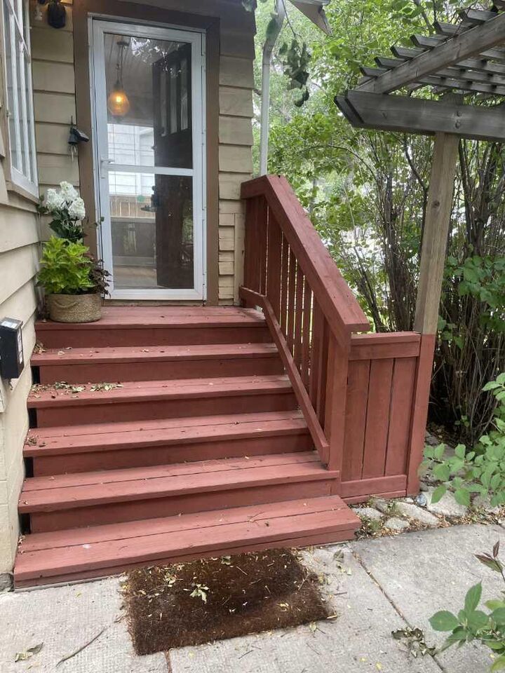 Property Photo: 429 10 Street NE AB T2E 4M2