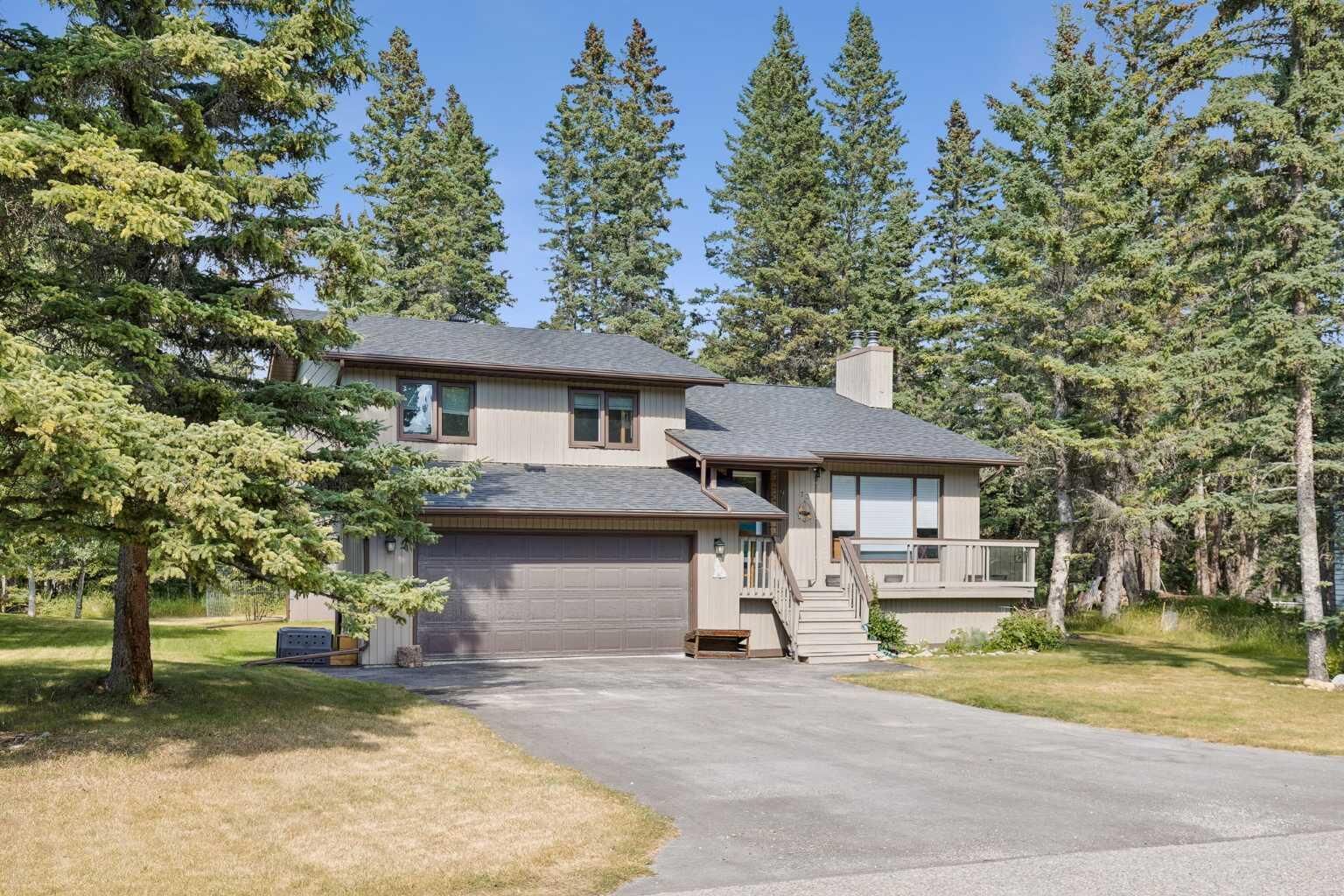 Property Photo: 73 Wolf Drive AB T3Z 1A1