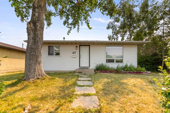67 Falchurch Crescent NE — photo 1