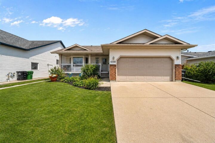 Property Photo:  6308 30 Avenue  AB T4V 4V9 
