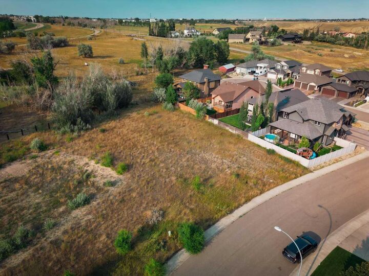 8 Canyon Creek Drive SW — photo 1
