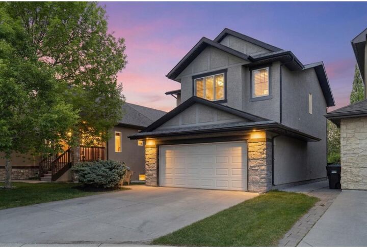 Property Photo:  382 Tuscany Ravine Road NW  AB T3L 3A9 