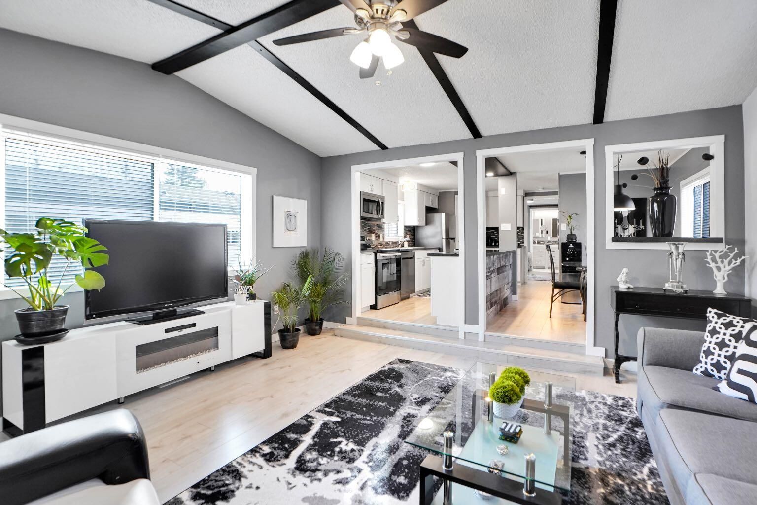 Property Photo:  3223 83 Street NW 208  AB T3B 5N4 