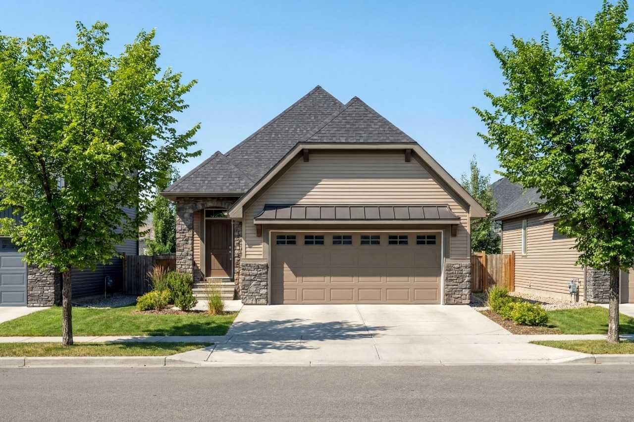 Property Photo:  406 Montrose Green SE  AB T1V 0G1 