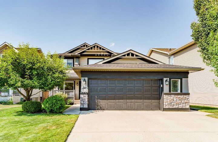 240 Willowmere Close — photo 1