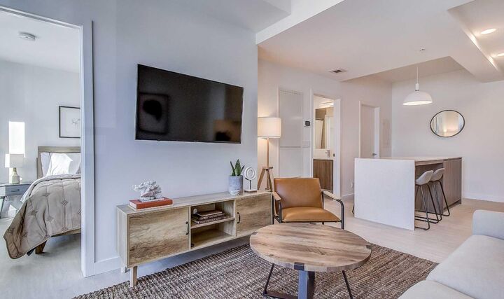 Property Photo:  327 9A Street NW 325R  AB T2N 1T7 