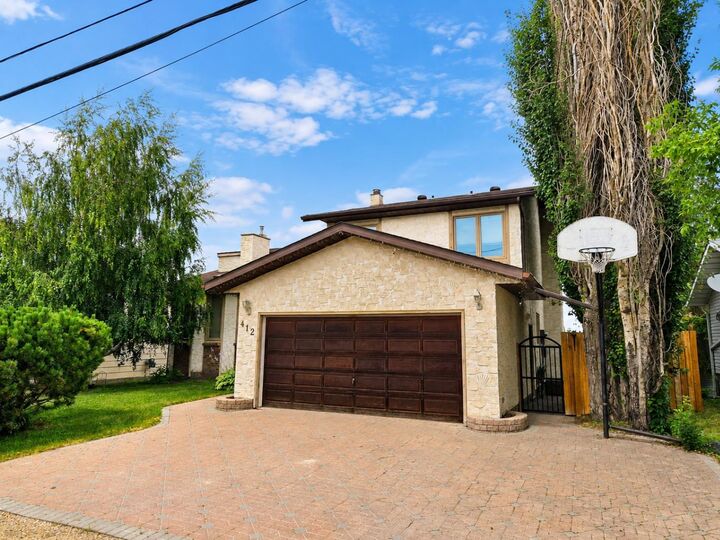 Property Photo:  412 1st Street  SK S0M 2G0 