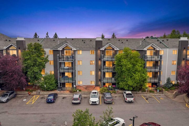 10 Sierra Morena Mews SW 308 — photo 1