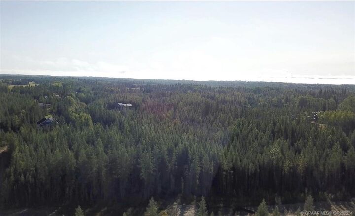 Property Photo: 60 64009 Twp Rd 704 AB T8W 5C3