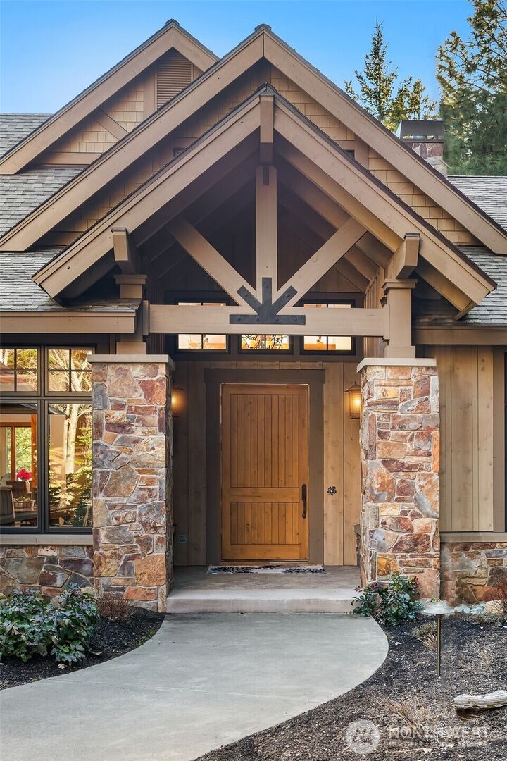 Property Photo:  91  Rushing Water Lane  WA 98922 
