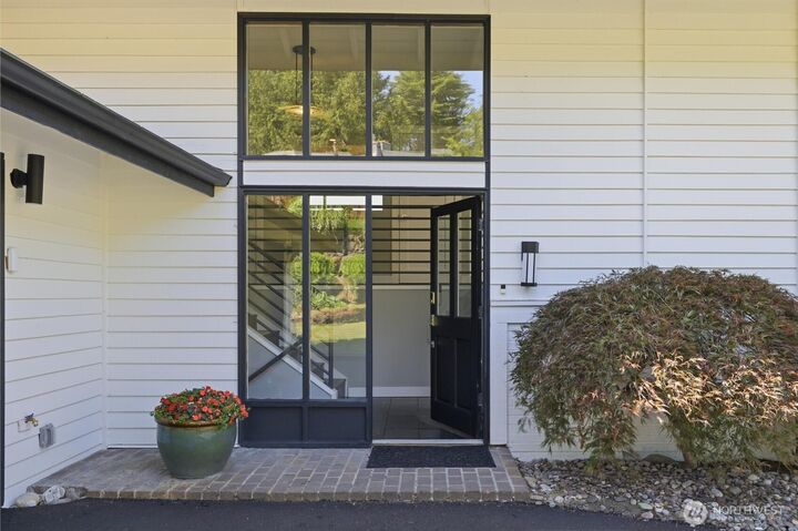 Property Photo:  4802  111th Avenue NE  WA 98033 