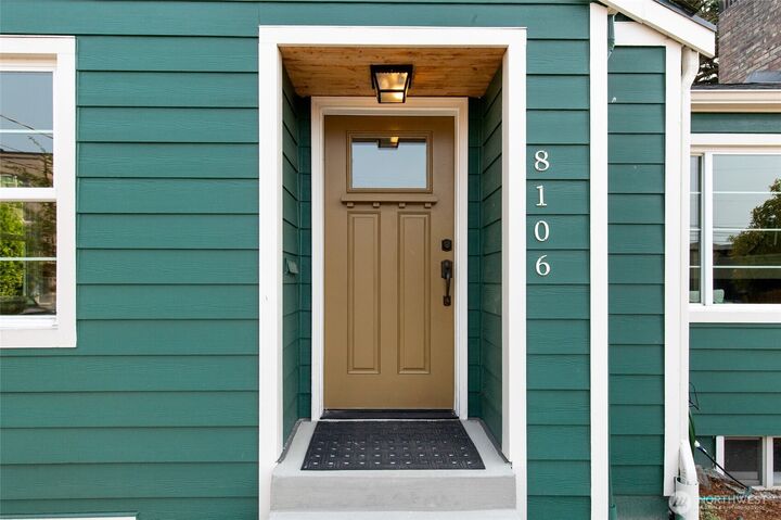 Property Photo:  8106  Stone Avenue N  WA 98103 