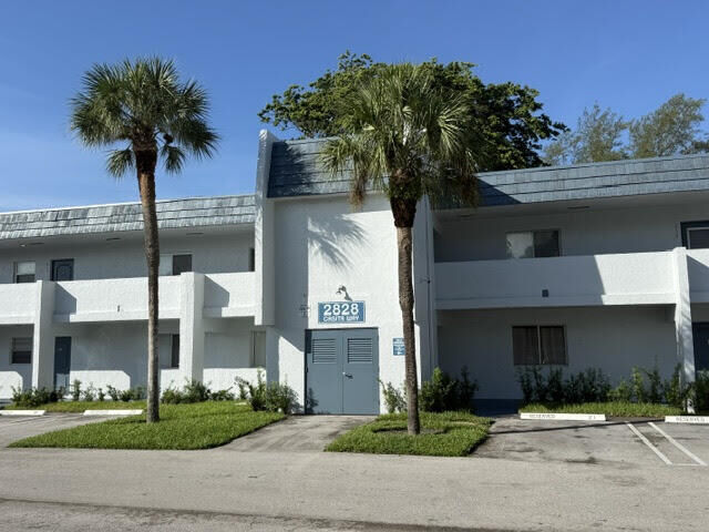 Property Photo:  2828 Casita Way 211  FL 33445 