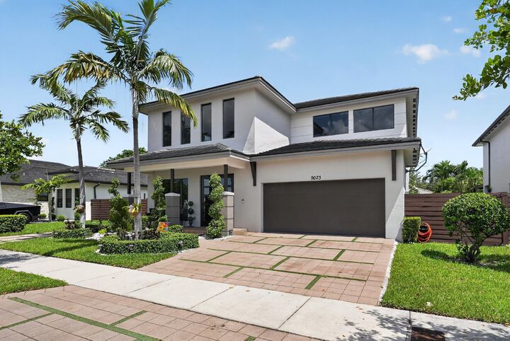 Property Photo: 9023 NW 161st Terrace FL 33018