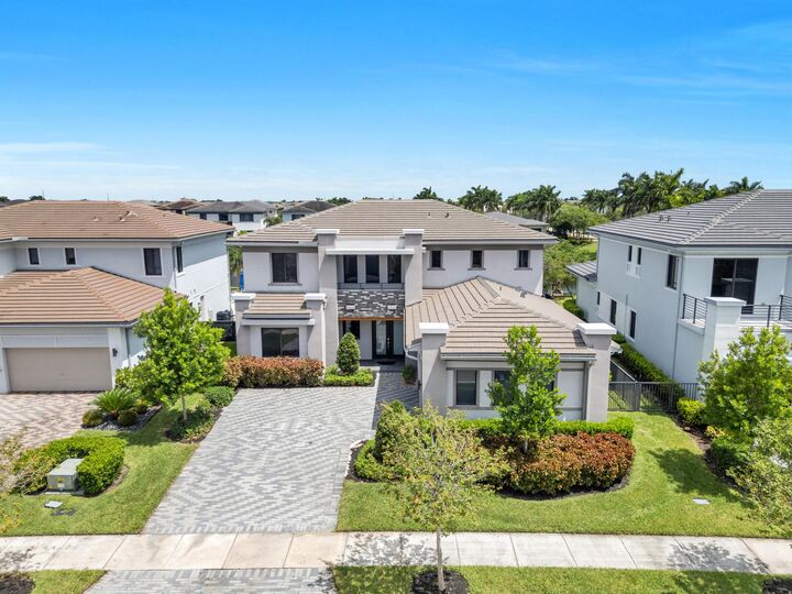 Property Photo: 10675 Coral Street FL 33076
