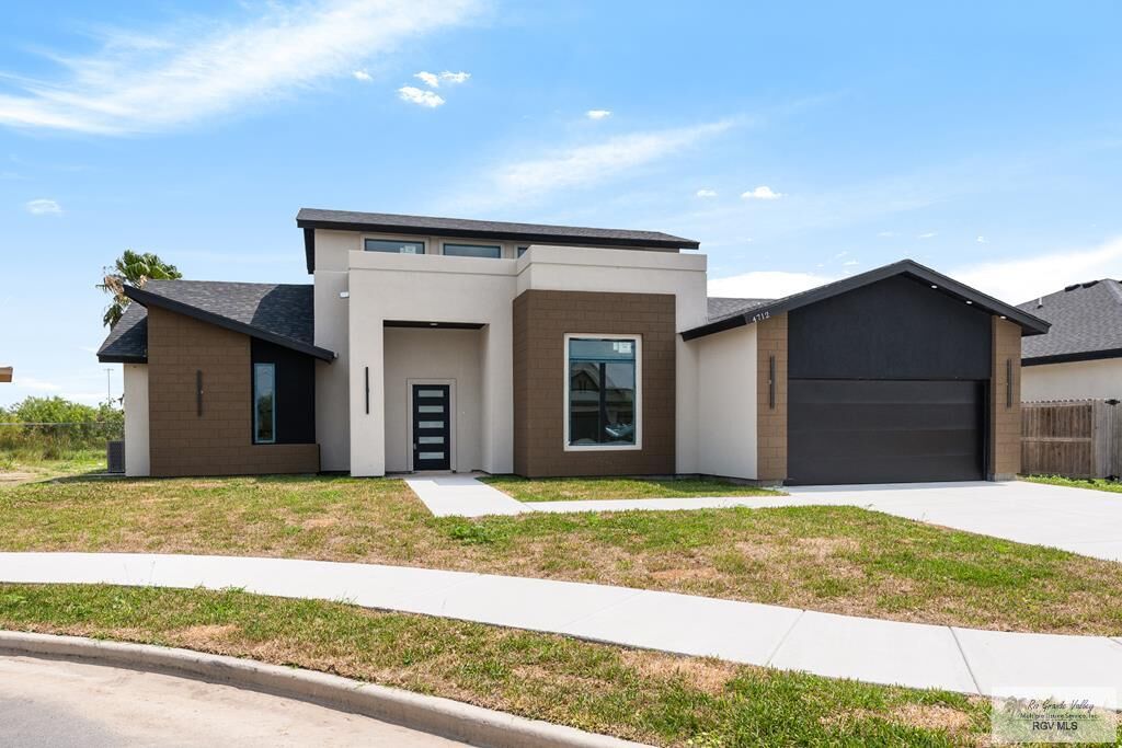 Property Photo: 4712 River Oak Cir TX 78520